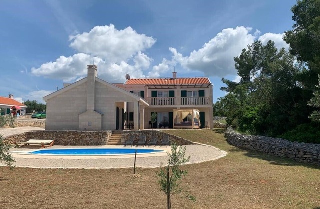 New holiday villa Milla with private pool and spacious garden