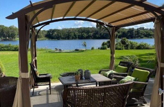 New House on lake,full stocked home,private beach Lake access w use of 4 kayaks