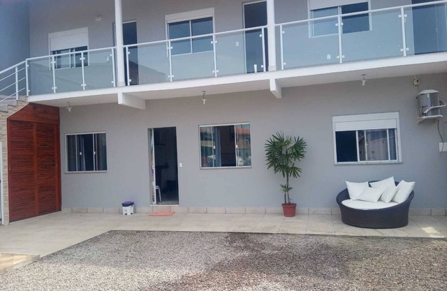 New house with pool near the center of Ubatuba
