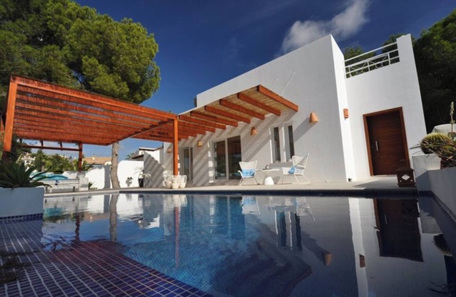 New Ibiza-style villa in Moraira El Portet, sea view, roof terrace of 150m2