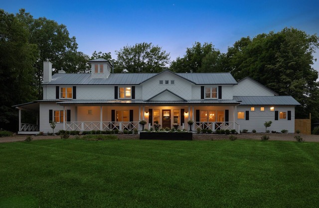 "New" Lake Michigan R & R Recently Completed Major Rehab