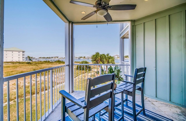 NEW LISTING! JUBILEE LANDING 111 - RIVER VIEW - NO HASSLE CHECK OUT