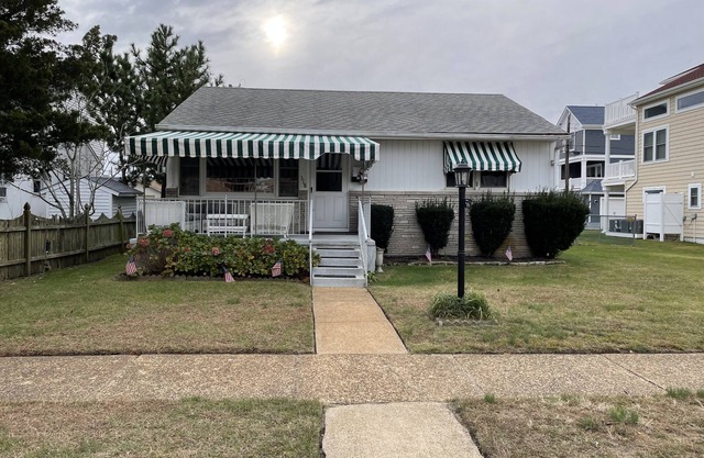 New Listing - Steps to the Beach in A-Zone