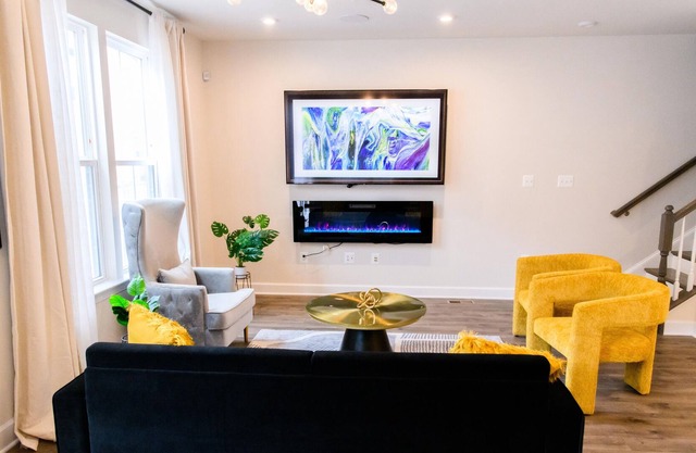 New Lux home close to DC + metro