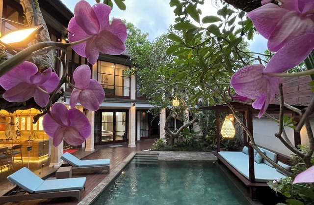 New Luxurious 3-bedroom Cherida Villa in Gending Kedis Jimbaran Beach, Bali