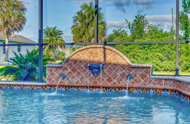 New Modern Tuscan Villa - Beach 10Min - Heated Salt Water Pool - Luxury Living
