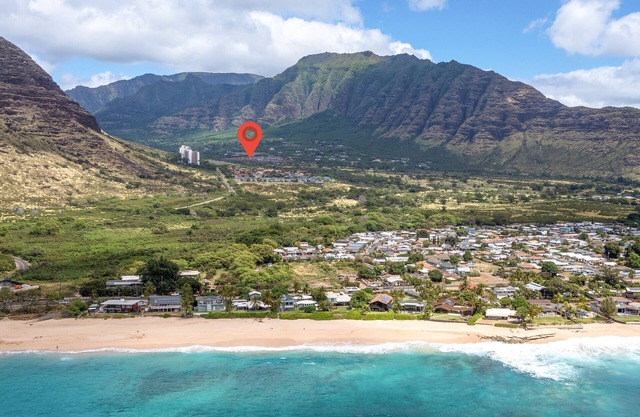 New Mountainside Cottage near Spectacular Beaches