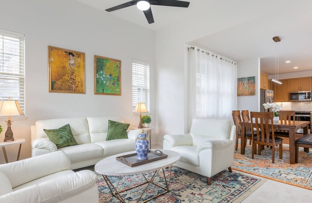 New Mountainside Cottage Near Spectacular Beaches