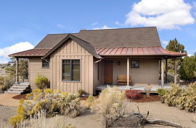New Official Resort Listing! 2 BR Brasada Cabin