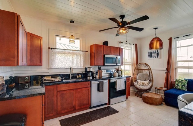 NEW - Paddler`s Inn 3BR Hilo