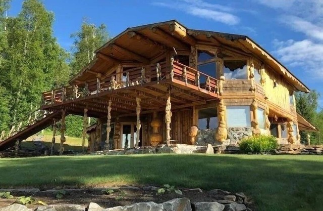 NEW! Rustic Retreat with Stunning Mountain Views