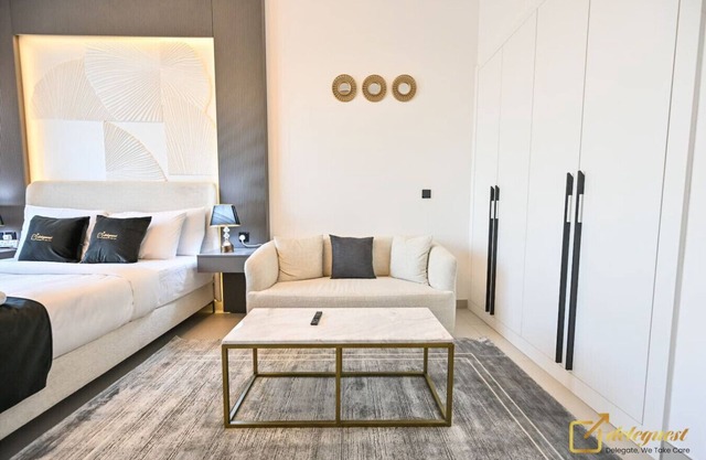 New Studio 5min Walk to Bus Stop