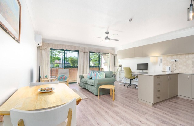 NEW TO VRBO: Quiet Retreat Close to City Centre and Lake