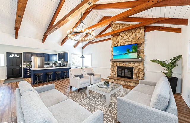 NEW Updated House~ Huge Family Room & Great Baths!