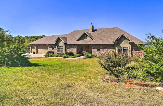 NEW Waterfront Family Getaway: Hike, Bike + Kayak!