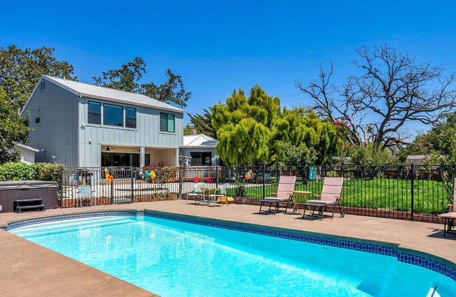 *NEW* Wine country family-friendly getaway