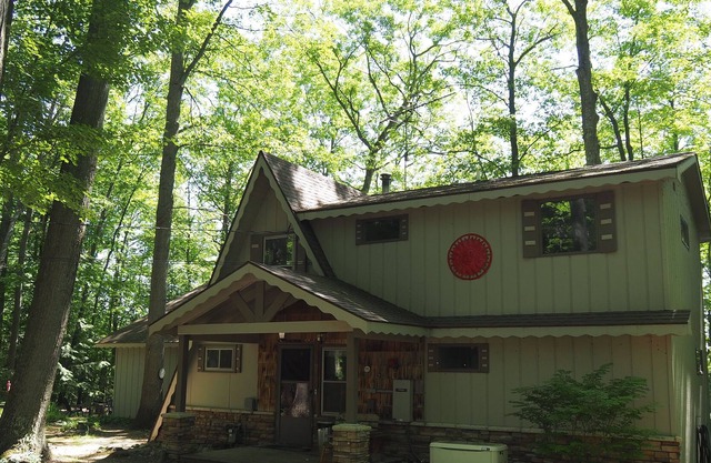 NEW! Woods and Waters - Large, Family-Friendly, and Lakefront with Watercraft!