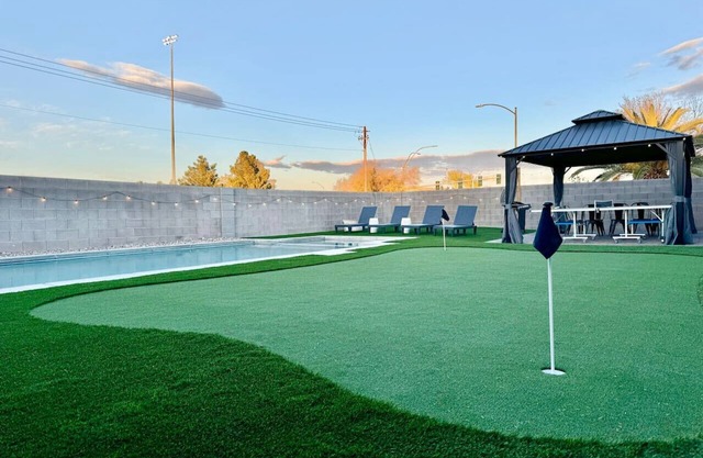 Newly Modern 5BD with Pool