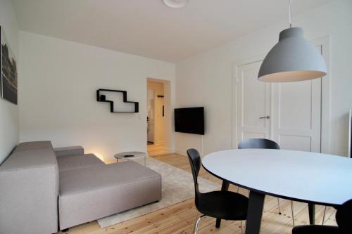 Newly refurbished 2-BR apartment in Amager Island - 191