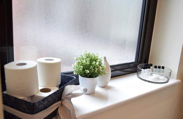 Newly refurbished, Greater London. Apartment 17