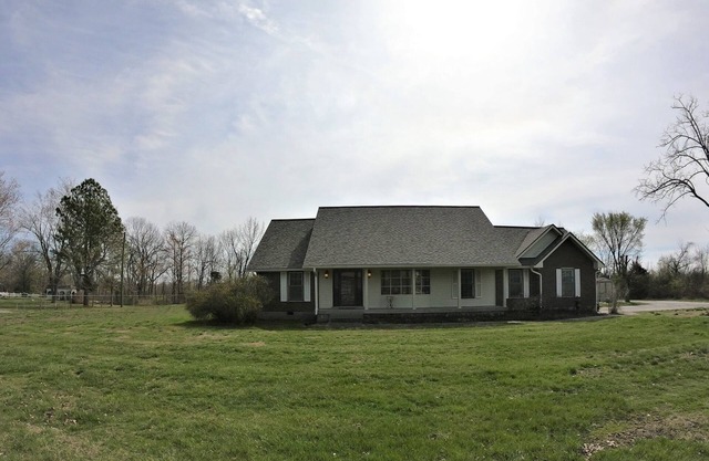 Newly Remodeled. Perfect for Derby and local events.