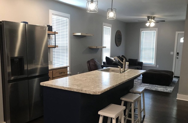 Newly Remolded Cute and clean Home on Main Street