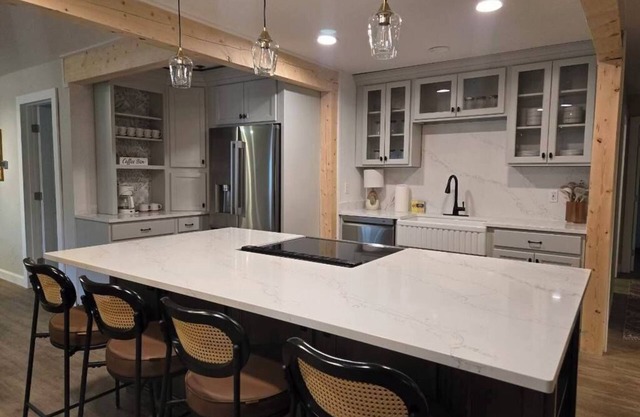 Newly renovated 3-bedroom house in Tok