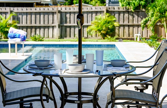 Newly renovated Home with Oasis feel pool in Historic Venice FL