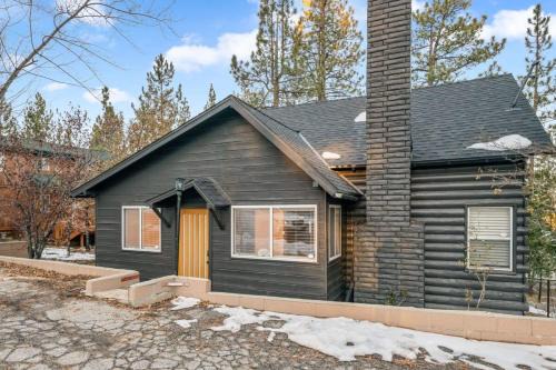 Newly Renovated Villa 6 Beds Fenced-in Backyard