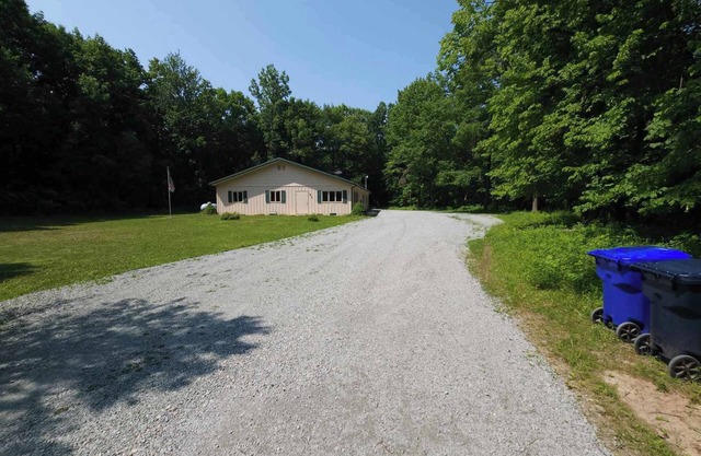 NFL Draft, Charming 3-bedrooms 2 full bathrooms 10 miles to Lambeau