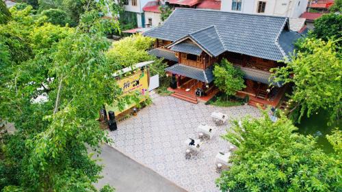 Nhà hàng - Homestay Điểm Hẹn Hồ Bản Mòn