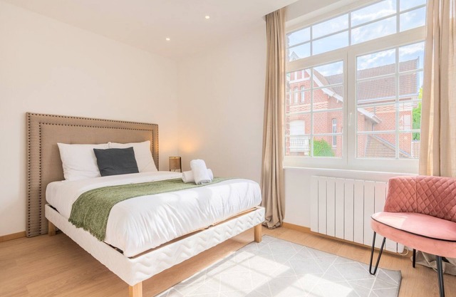 Nice 20m2 bright atypical flat with terrace