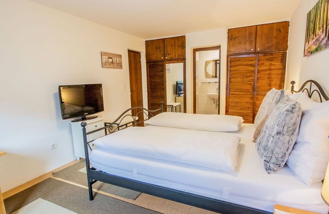 Nice apartment for 2 people with WIFI, TV and pets allowed