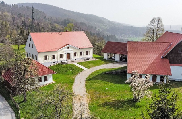 Nice apartment for 3 people with pool, WIFI and TV
