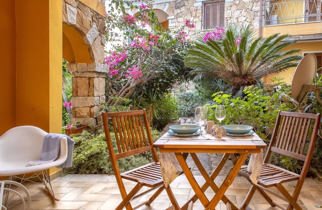 Nice apartment for 3 people with A/C, TV and terrace