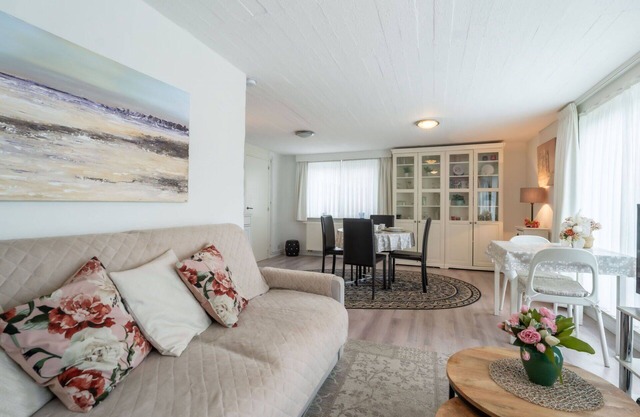 Nice apartment for 4 guests with WIFI and pets allowed