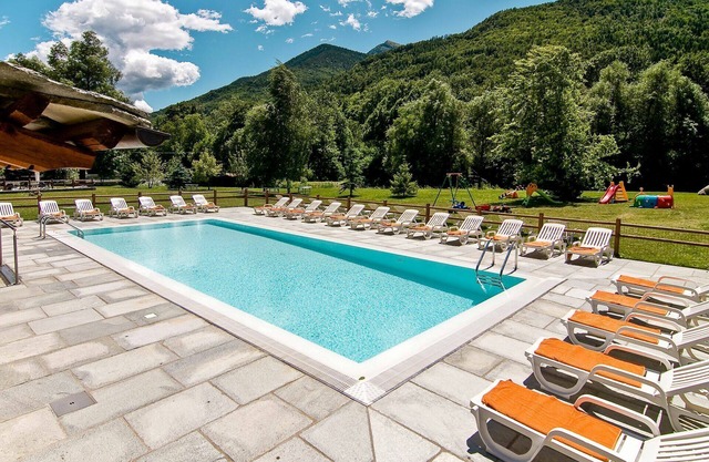 Nice apartment for 4 people with WIFI, pool, TV and terrace