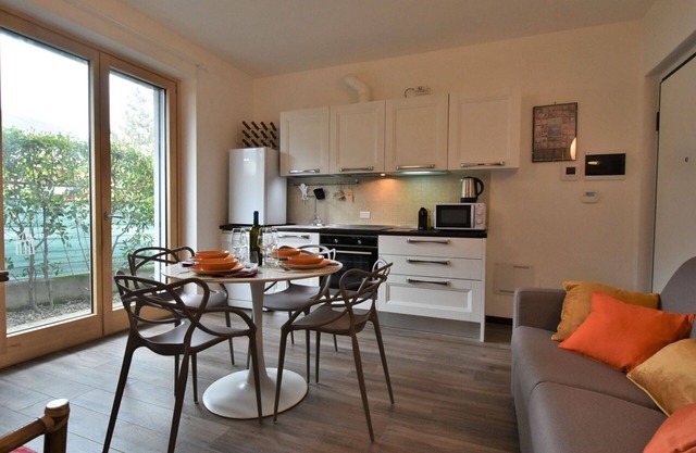 Nice apartment for 4 people with A/C, WIFI, TV and pets allowed