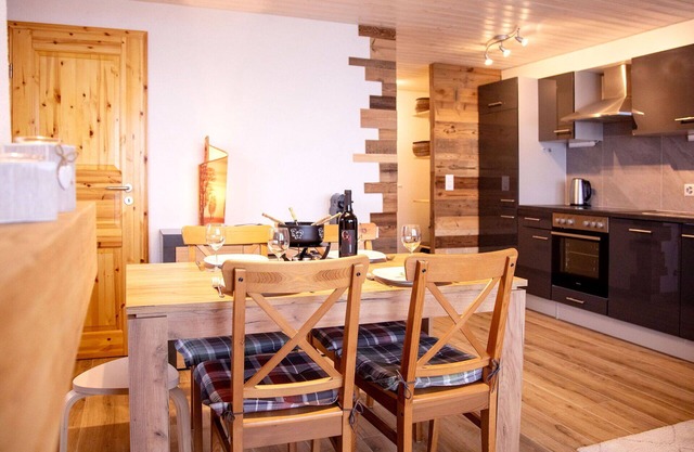 Nice apartment for 4 people with WIFI, TV and balcony