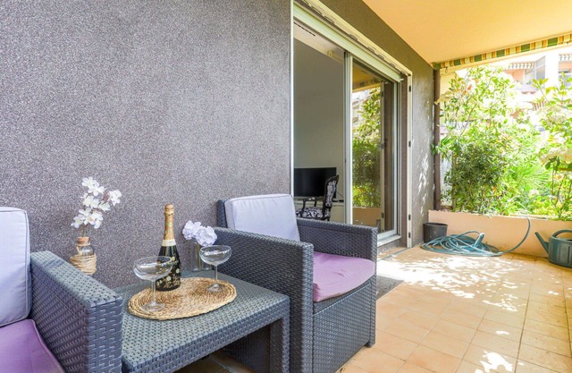 Nice apartment for 4 people with WIFI, pool, TV, terrace and pets allowed