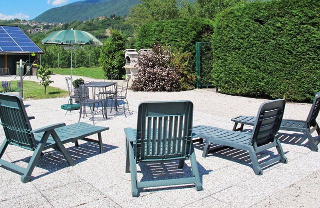 Nice apartment for 5 guests with TV, patio and parking