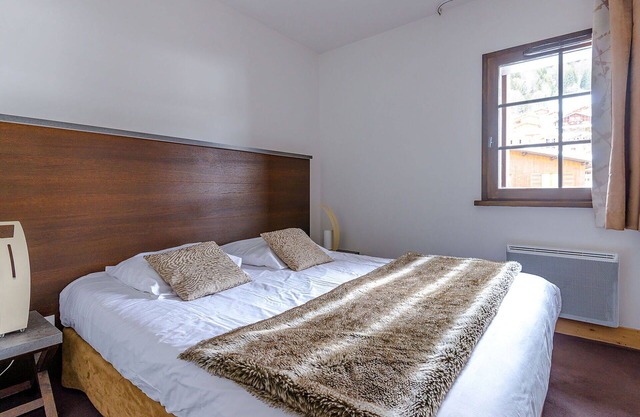 Nice apartment for 6 people with WIFI, pool, TV, terrace and pets allowed