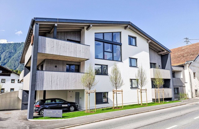 Nice apartment for 6 guests with WIFI, TV and patio