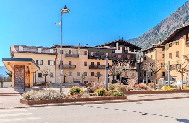 Nice apartment for 6 guests with WIFI, TV and balcony