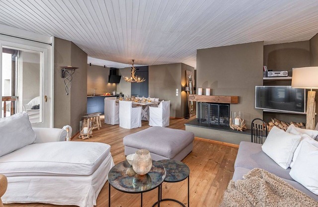 Nice apartment for 4 people with pool, TV, balcony and pets allowed