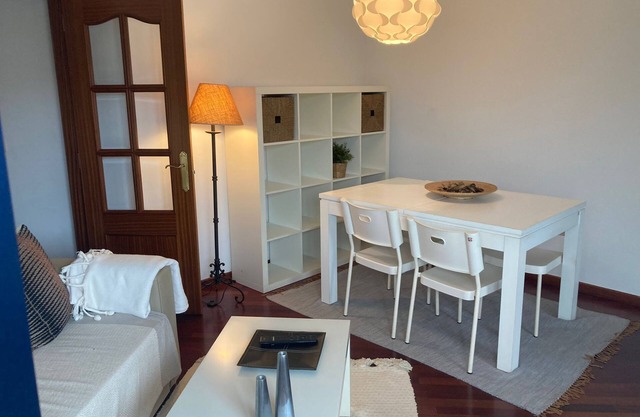 Nice apartment in Cangas next to Rodeira beach