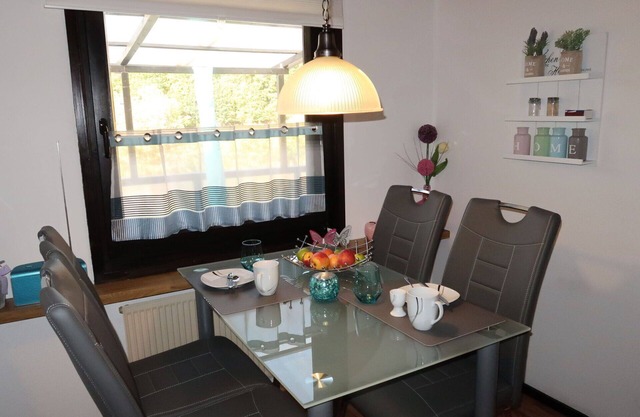 Nice apartment in villa for 2 people with pool, TV, terrace and pets allowed
