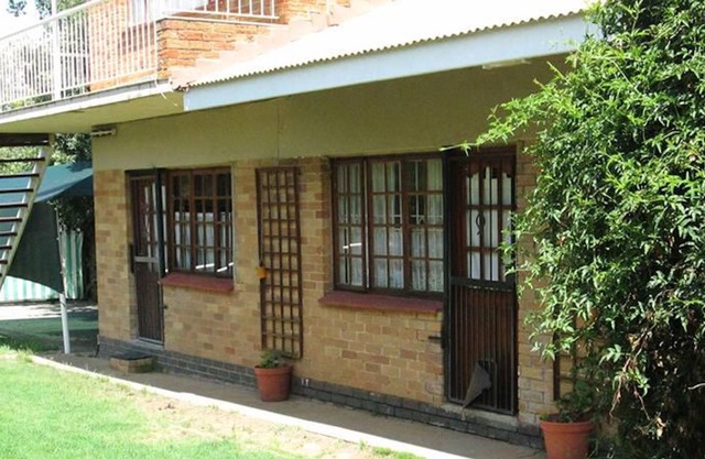 Nice Family Room with Bunk Beds and kitchenette