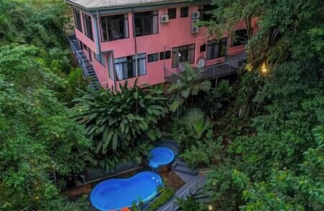 Nido Rainforest Residence
