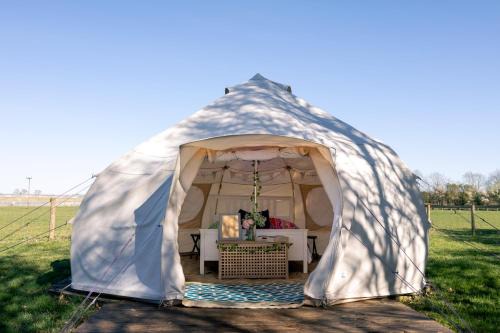 Nine Acres, Hot Tub, peaceful